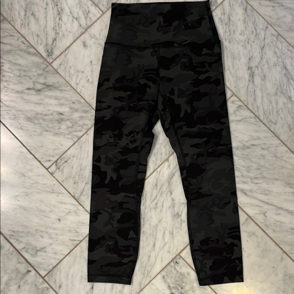 Lululemon Athletica Green Leggings for Active Comfort